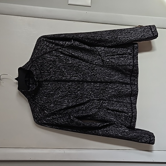 Lululemon  jacket - Picture 3 of 9